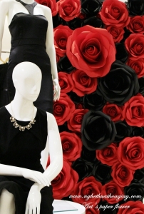 Hoa giấy trang trí showroom 34