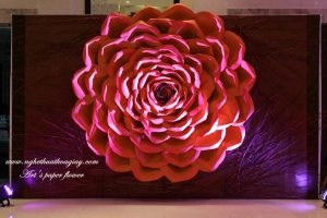 Backdrop hoa hồng giấy khổng lồ đường kính 2,5m - Mẫu 112