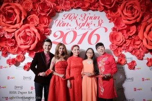 Backdrop hoa giấy 142