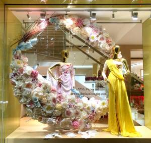 Window Display-THÁI TUẤN